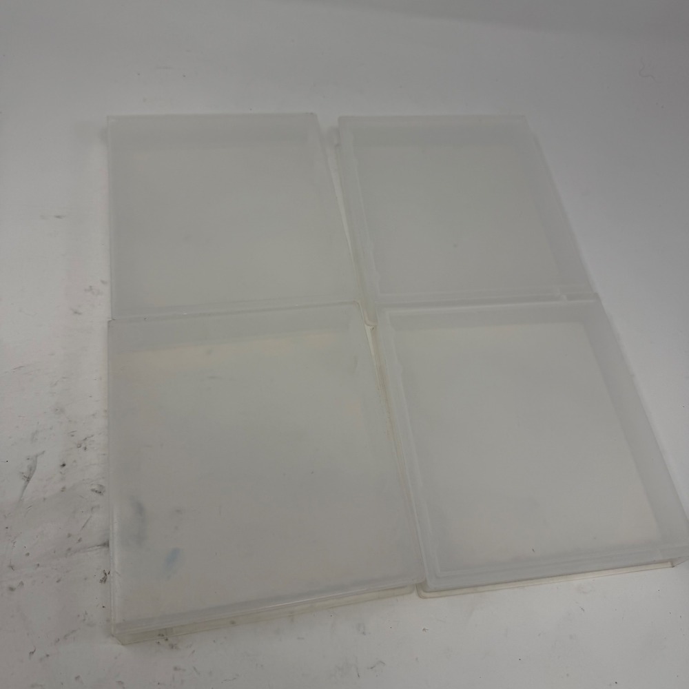 Lot of 4 NES Nintendo Translucent Plastic Storage Cases Snap Boxes Slim